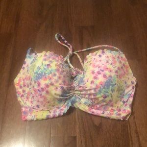32D Victoria’s Secret swimsuit bikini top